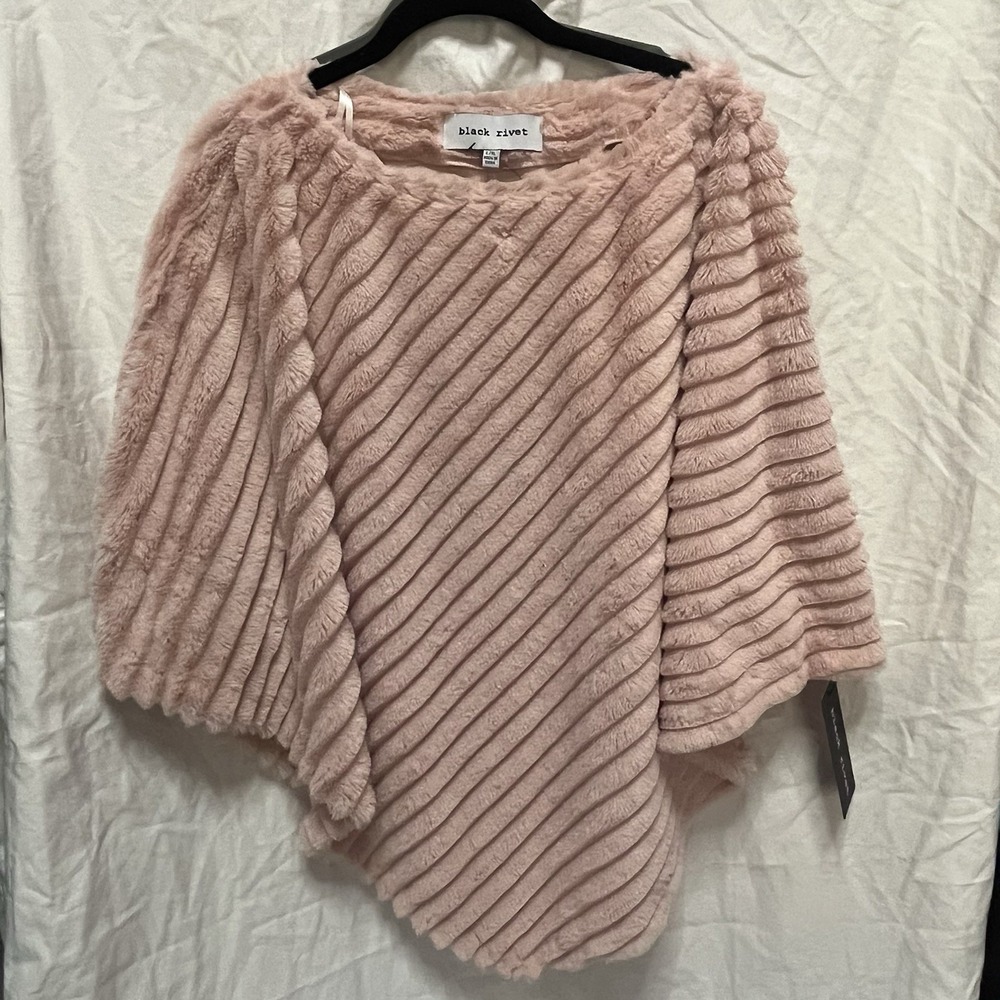 Black Rivet Elegant women's Pink Faux‎ Fur Poncho L/XL NWT